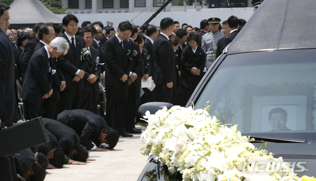 '21년간 盧 차량 운전' 최영씨 별세…노무현재단장 엄수(종합)