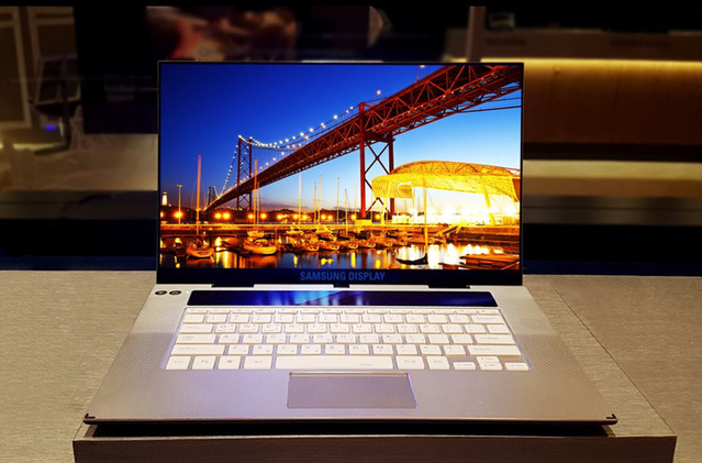 삼성디스플레이가 발표한 노트북용 UHD OLED 디스플레이. (사진 삼성디스플레이)