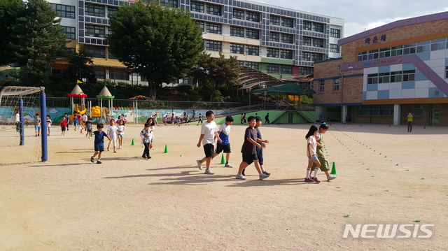 【서울=뉴시스】 금천구 서울형건강증진학교 운영. 2019.07.10. (사진=금천구 제공)