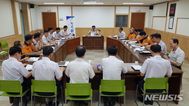 【대구=뉴시스】이은혜 기자 = 대구 중부경찰서는 간부공무원들을 대상으로 청렴 교육을 펼쳤다고 18일 밝혔다. 2019.08.18. (사진=대구 중부소방서 제공) photo@newsis.com
