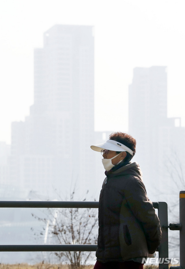 맑고 다소 포근한 일요일…경기 남부 등 미세먼지↑