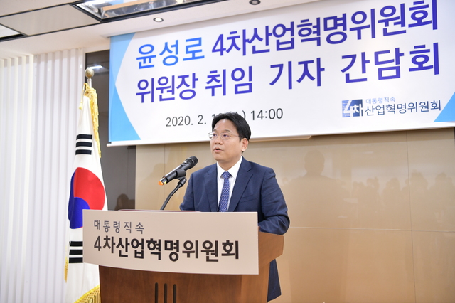 "심폐소생술 하는데 갈비뼈 골절 걱정 안 해…규제혁신에 매진"(종합)