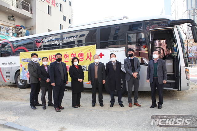 전주상의 직원들, 팔 걷어붙였다 ‘단체헌혈’ - 뉴스 썸네일 이미지