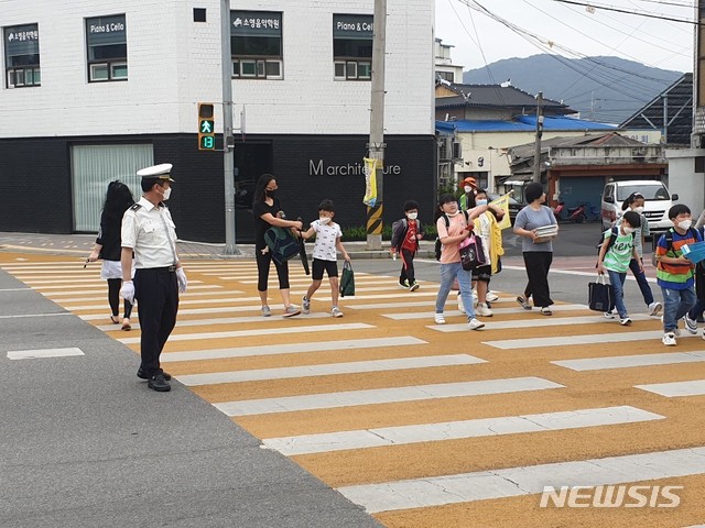 정읍경찰서, 어린이교통사고 예방 '교통안전 캠페인'