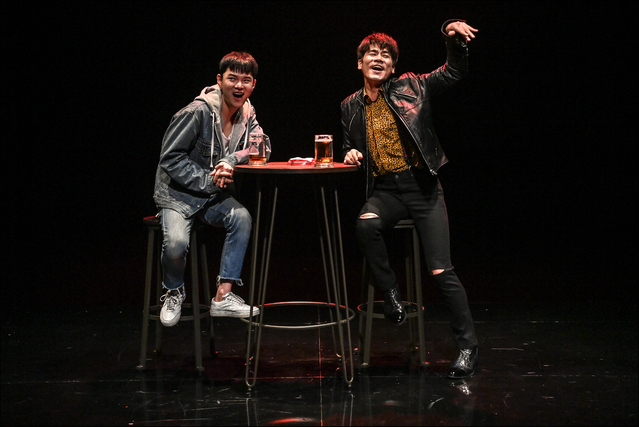 [서울=뉴시스] 연극 '와이프'. 2020.08.03. (사진 = 세종문화회관 제공) photo@newsis.com 