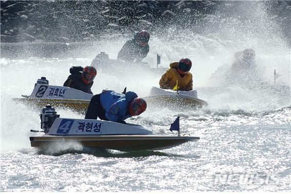 첫 국민체육진흥공단 이사장배에서 우승한 곽현성, 2003