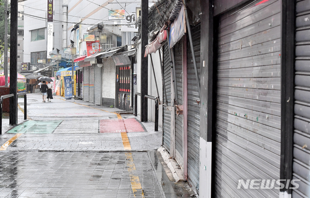 광주, 준3단계 거리두기···일상 멈추고 감염공포 확산 