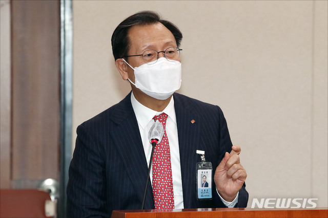 [서울=뉴시스] 김선웅 기자 = 김종갑 한국전력 사장. (공동취재사진) 2020.10.07. photo@newsis.com