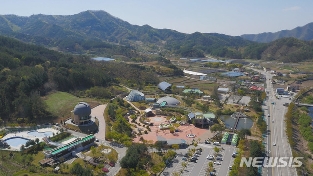 [무주=뉴시스] 한훈 기자 = 전북 무주반디랜드전경.(사진=무주군 제공).2020.10.08. photo@newsis.com