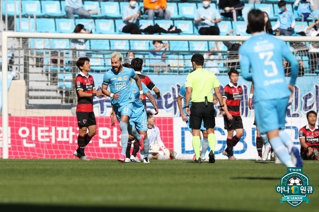 [서울=뉴시스] 대구FC 세징야가 멀티골로 승리를 이끌었다. (사진=프로축구연맹)