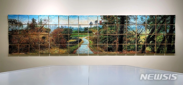 [서울=뉴시스] 김남표. Instant Landscape-Gumgil, A Portion in a whole#1, 106x445cm(25x25cm 68점), 합판에 유채, 2020