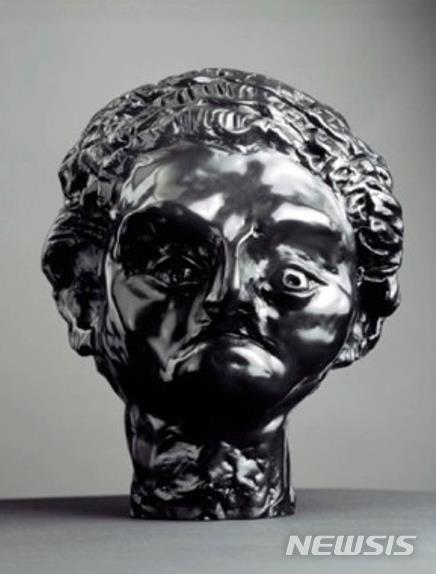 [서울=뉴시스] GEORGE CONDOPhoenician Boy 2002, Patinated bronze25 x 19.5 x 20.5 cm