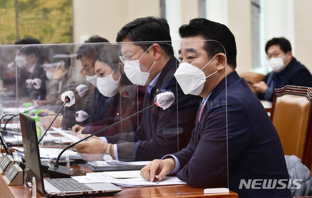 [서울=뉴시스] 김진아 기자 = 박정 더불어민주당 의원. (공동취재사진) 2020.12.16. photo@newsis.com