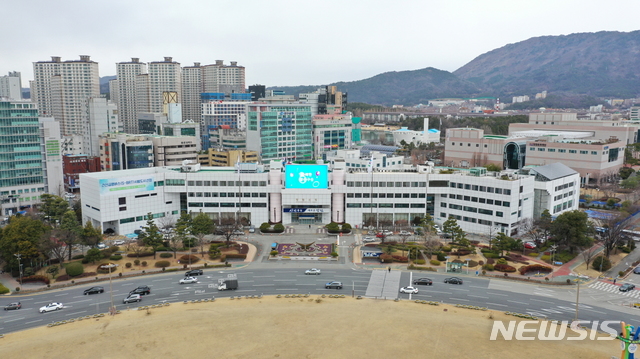 [창원=뉴시스] 강경국 기자 = 경남 창원시청 전경. (사진=창원시청 제공). 2021.01.06. photo@newsis.com