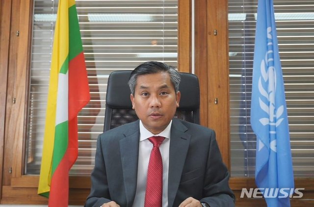 [서울=뉴시스]쪼 모 툰 유엔주재 미얀마 대사. <사진 출처 : 트위터> 2021.2.27 