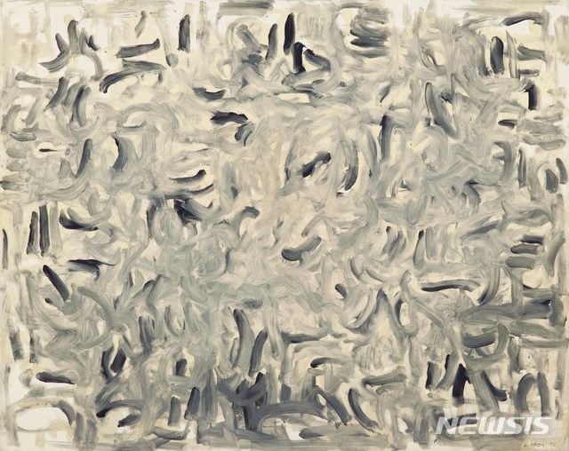 [서울=뉴시스] 이우환, 바람과 함께, pigment suspended in glue, on canvas,181.8×227.3cm (150), 1987, 13억~20억원. 사진=케이옥션 제공. 2021.3.04 pgoto@newsis.com