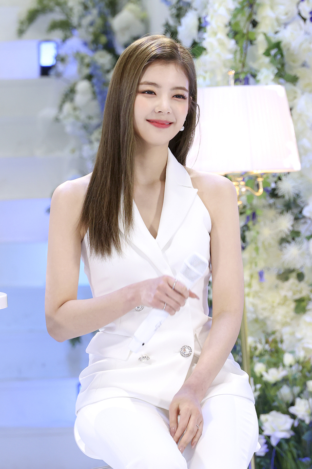 JYP "있지 리아 '학폭' 주장인, '명예훼손죄'로 재수사 요청"
