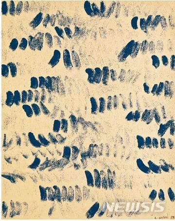 [서울=뉴시스] 이우환, From Point, oil and mineral pigment on canvas, 91.3×73cm(30), 1983, 추정가 3억6000만~5억원