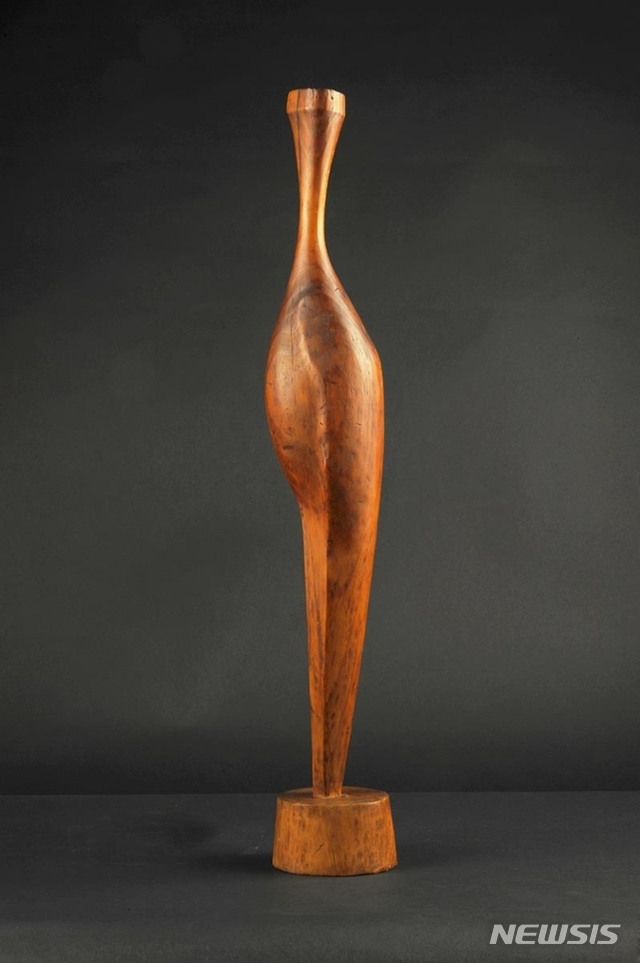 [서울=뉴시스] 김종영이 1953년 제2회 국전에 출품한 '새'는 한국 최초의 추상 조각 작품이다. 사진=김종영미술관 제공.