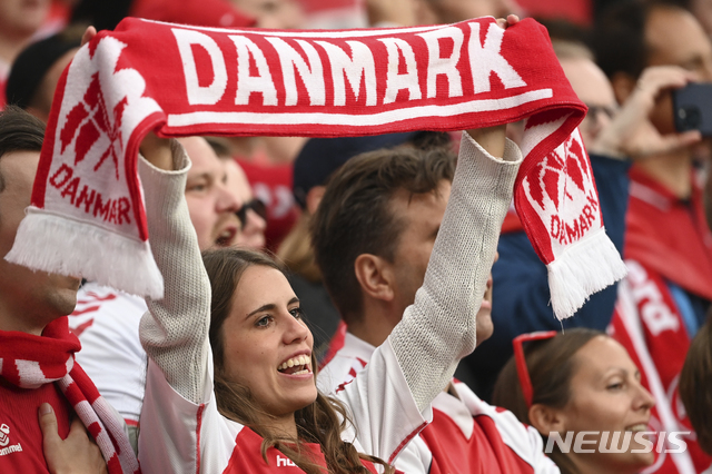 [코펜하겐=AP/뉴시스] 덴마크가 유로2020 최종전서 러시아를 4-1로 대파했다. 2021.06.21.