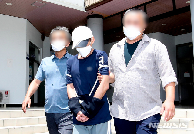 제주 중학생 살해범…경찰, 신상 공개 재검토