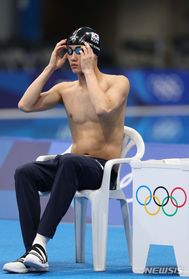 [도쿄(일본)=뉴시스] 최진석 기자 = 황선우가 27일 오전 도쿄 아쿠아틱스 센터에서 열린 2020 도쿄올림픽 수영 남자 200m 자유형 결승에 출전하고 있다. 2021.07.27. myjs@newsis.com