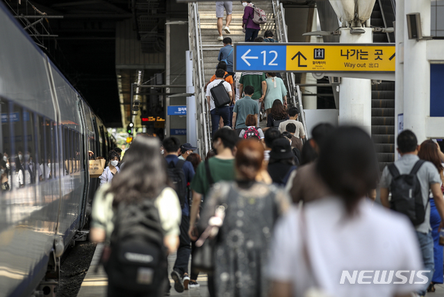 코레일 추석 열차 승차권 31일~9월2일 예매…100% 비대면