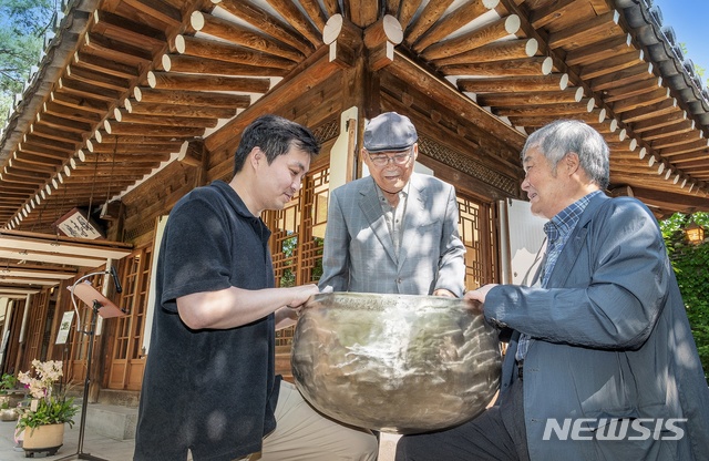 대를 잇는 방짜유기…롯데백화점 대구점 '3代 방짜전'