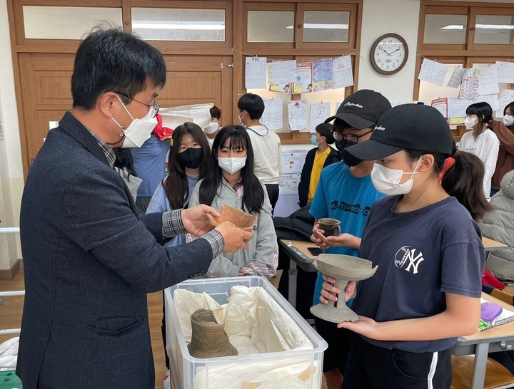 창원한들초, 전문직업인 초청 진로특강 큰 호응