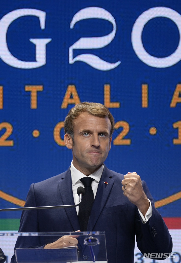 [로마=AP/뉴시스]에마뉘엘 마크롱 프랑스 대통령. 2021.11.01