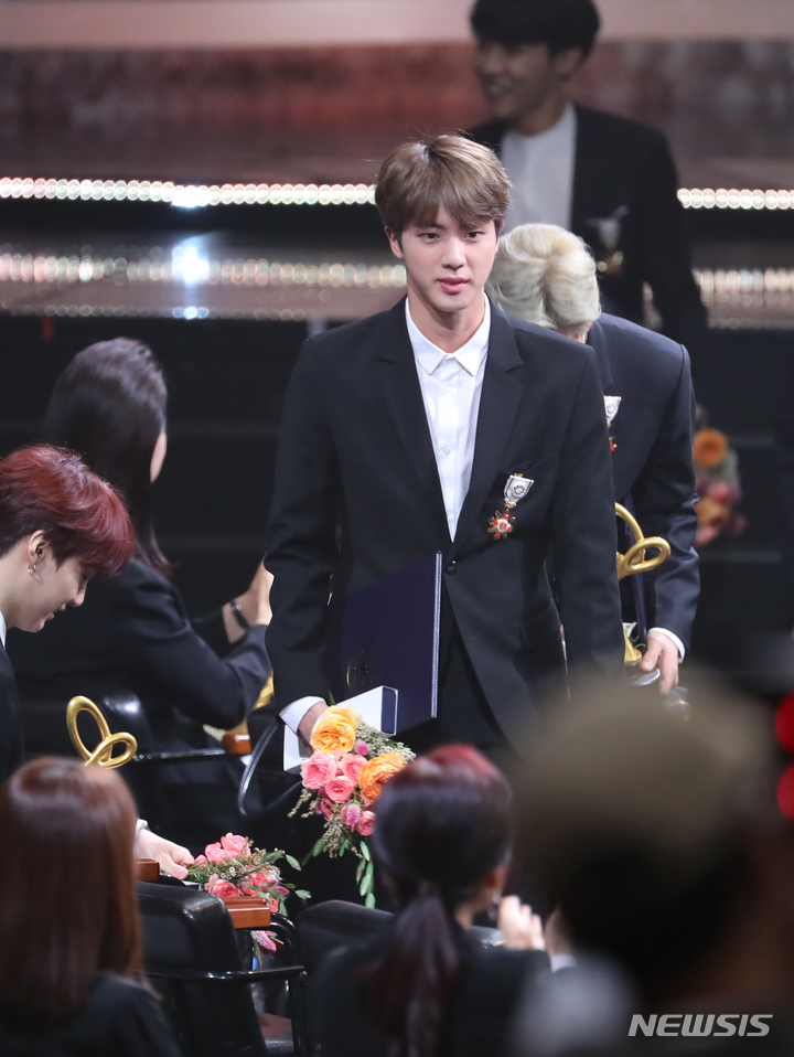 [서울=뉴시스] 방탄소년단 진 2021.11.18. (사진 =뉴시스 DB 제공) photo@newsis.com