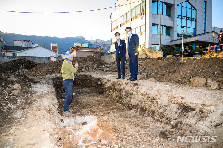 남해군, 신청사 건립 예정지 2차 문화재 시굴조사 완료