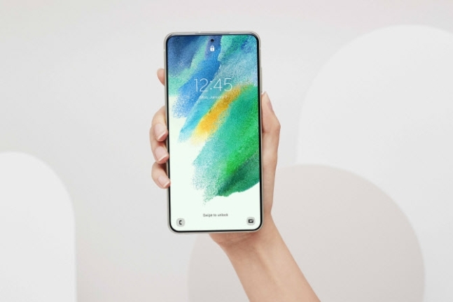 삼성·애플, 중저가 스마트폰 시장으로 전선 확대