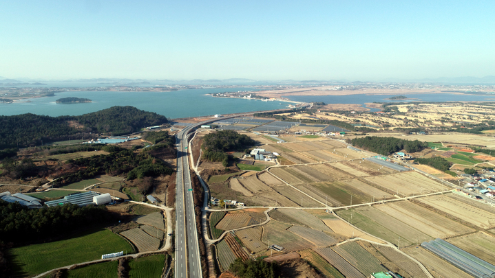 [무안=뉴시스] 전남 서남권 무안국제공항 진입도로. (사진=전남도 제공) photo@newsis.com *재판매 및 DB 금지