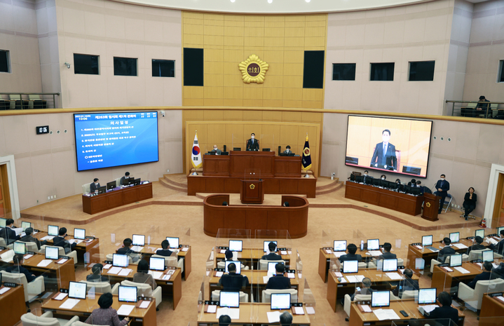 [대전=뉴시스] 대전시의회가 18일 제263회 임시회 제1차 본회의를 개회하고 있다. (사진= 대전시의회 제공) *재판매 및 DB 금지