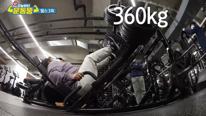 운동뚱' 김민경 또 괴력…레그프레스 360㎏ 경신 운동뚱' 김민경 또 괴력…레그프레스 360㎏ 경신