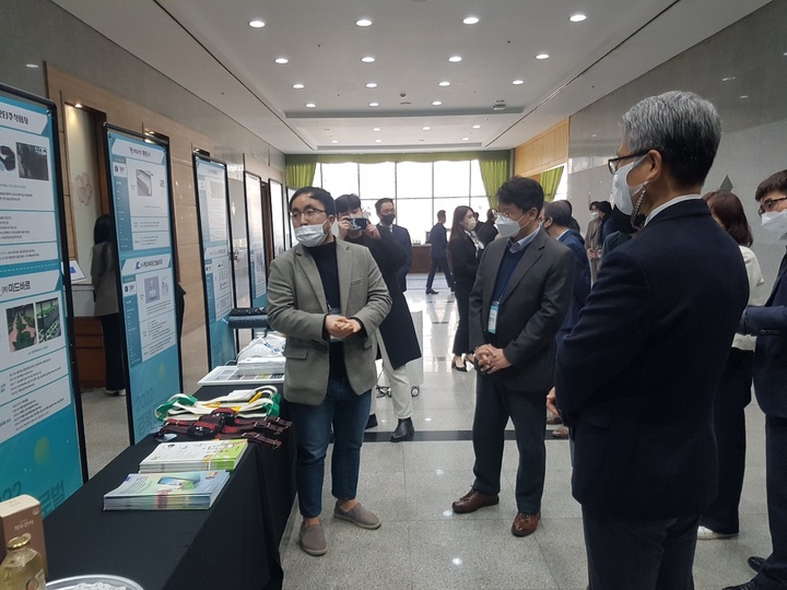 경북도, 지역기업 해외 진출 적극 돕는다 - 뉴스 썸네일 이미지