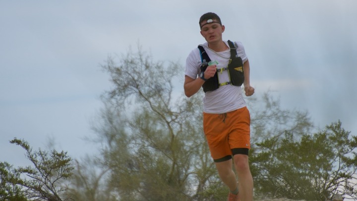 [서울=뉴시스] 미국의 19세 소년 자크 베이트가 달리는 모습. (사진=고 펀드 미 홈페이지 갈무리) 2022.04.12. *재판매 및 DB 금지