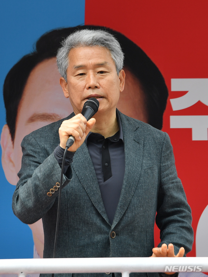 [광주=뉴시스] 변재훈 기자 = 김동철 국민의힘 광주시당 상임선대위원장. 2022.05.18. wisdom21@newsis.com