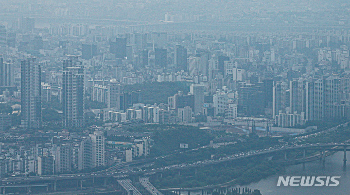 올 상반기 전국 토지 거래량 27% 줄어…지가 상승폭도 줄어