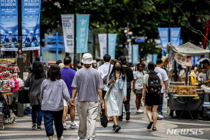 자영업자·기업 빚 1700조 돌파…증가폭 역대 2번째