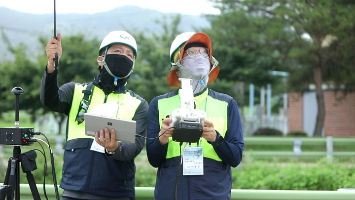 [전주=뉴시스] 강명수 기자 =한국국토정보공사(LX)가 드론을 접목한 지적재조사의 저변 확대를 위해 ‘제1회 드론 활용 지적재조사 경진대회’를 13일과 14일 개최했다. (사진 =한국국토정보공사 제공) 2022.07.14. photo@newsis.com *재판매 및 DB 금지