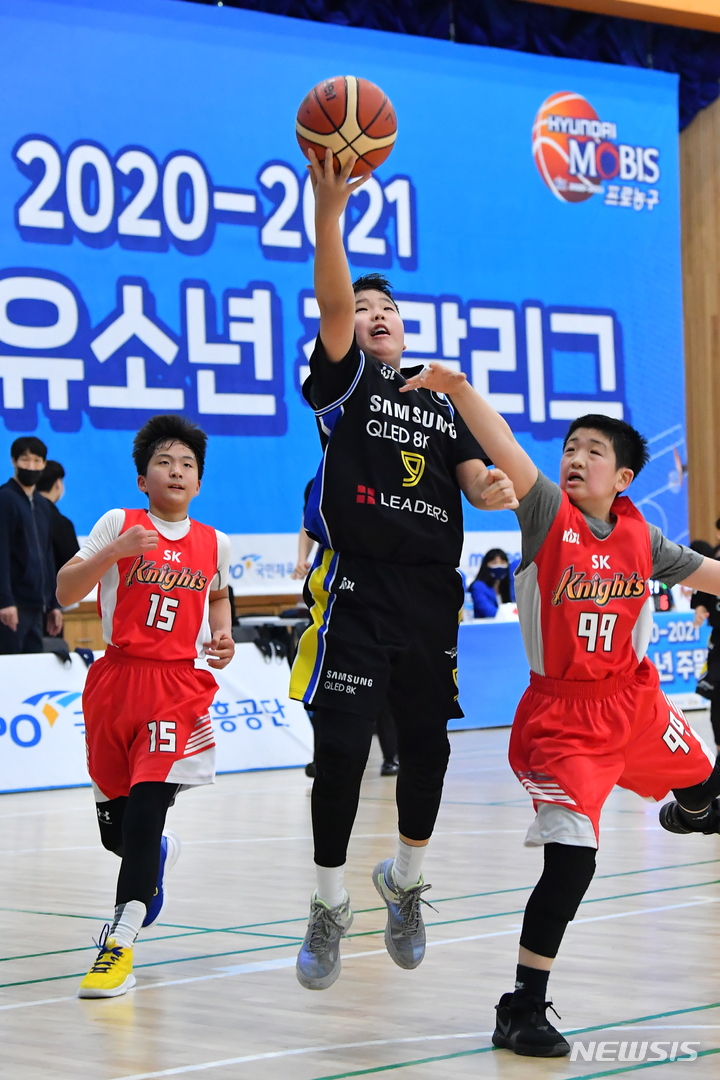 [서울=뉴시스]KCC 2022 유소년클럽 농구대회, 19일 강원도 양구 개최 (사진 = KBL 제공)