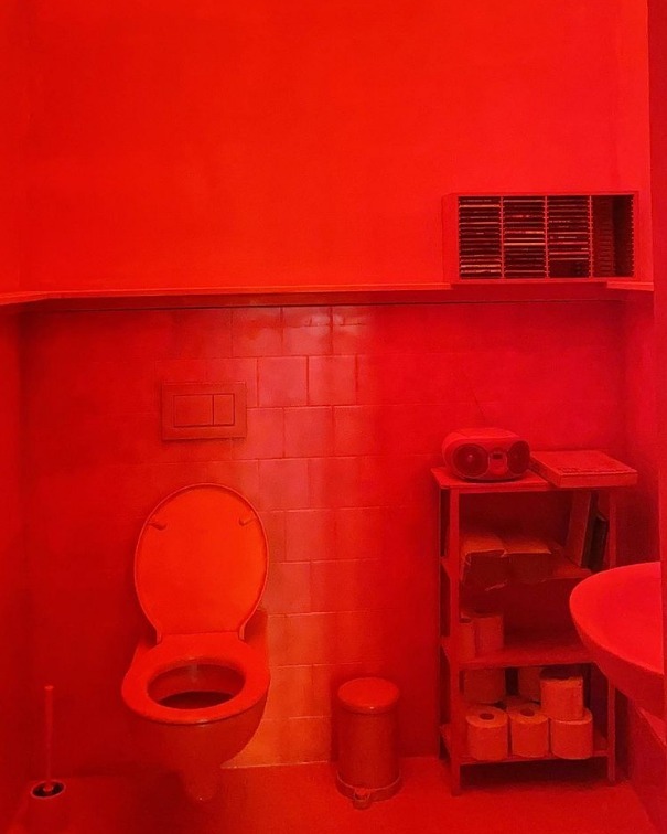 독일 베를린에 위치한 AVIV 030 Orange Bathroom. (출처: 인스타그램) *재판매 및 DB 금지