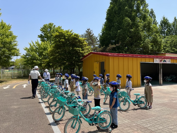 [광주=뉴시스] 광주어린이교통공원 자전거 안전하게 타기 교육. (사진 = 광주어린이교통공원 제공) *재판매 및 DB 금지