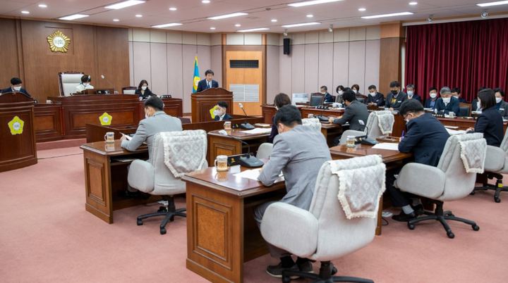 [증평=뉴시스] 180회 증평군의회 2차 정례회. (사진=증평군 제공) photo@newsis.com *재판매 및 DB 금지