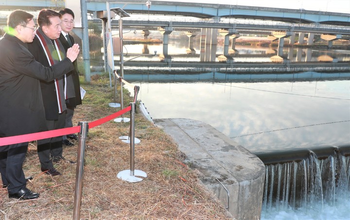대청댐 물 하루 25만t 미호강에… 수질 개선 실험