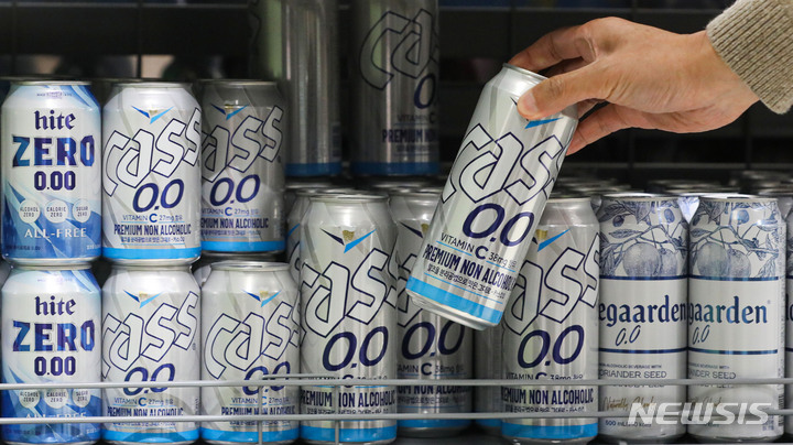 알코올 없는데 맥주맛이?…최근 대세 된 무알코올 맥주, 맛의 비결은