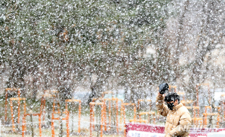 눈구름대 경기→강원 이동…영서남부, 중·남부산지(종합1보)