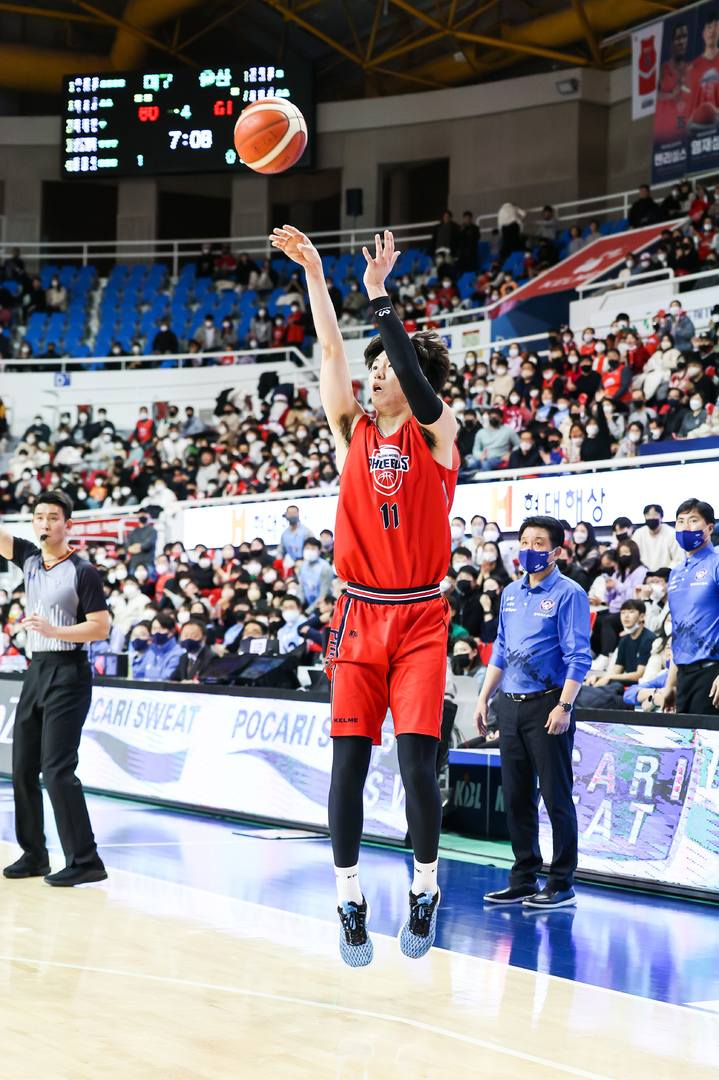 [서울=뉴시스] 프로농구 울산 현대모비스의 이우석. (사진 = KBL 제공) *재판매 및 DB 금지